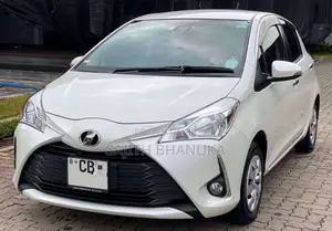 Toyota Vitz 2018 Car (Used)