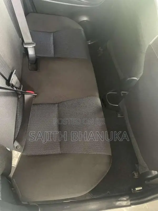 Toyota Vitz 2018 Car (Used)