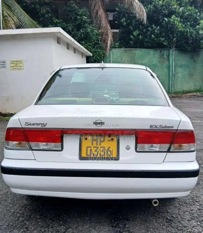 Nissan FB15 2000 Car (Used)