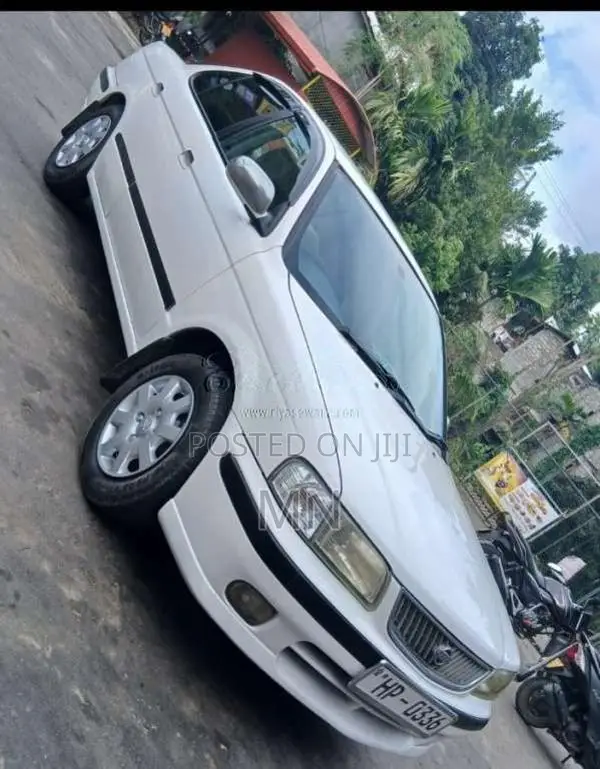 Nissan FB15 2000 Car (Used)