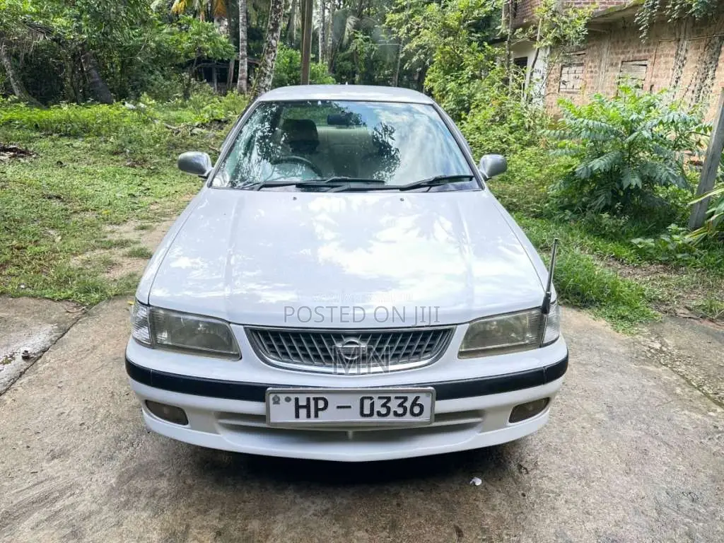 Nissan FB15 2000 Car (Used)