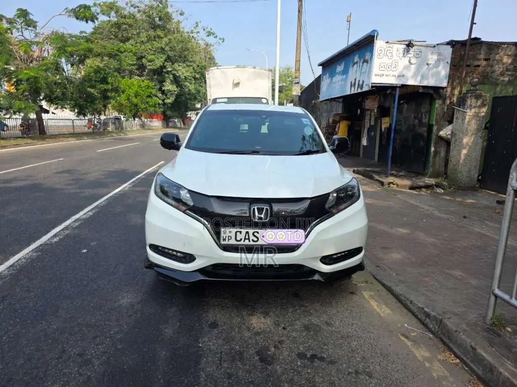 Honda Vezel Rs Sensing 2016 SUV (Used)