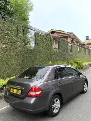 Nissan Tiida LATIO 2008 Car (Used)