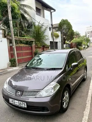 Nissan Tiida LATIO 2008 Car (Used)