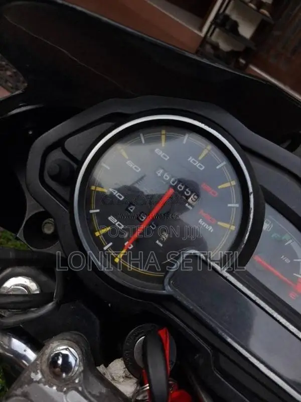 Bajaj Discover 2013 Motorbike (Used)