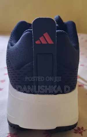 Adidas Base FWD Size 6 Shoes (40)
