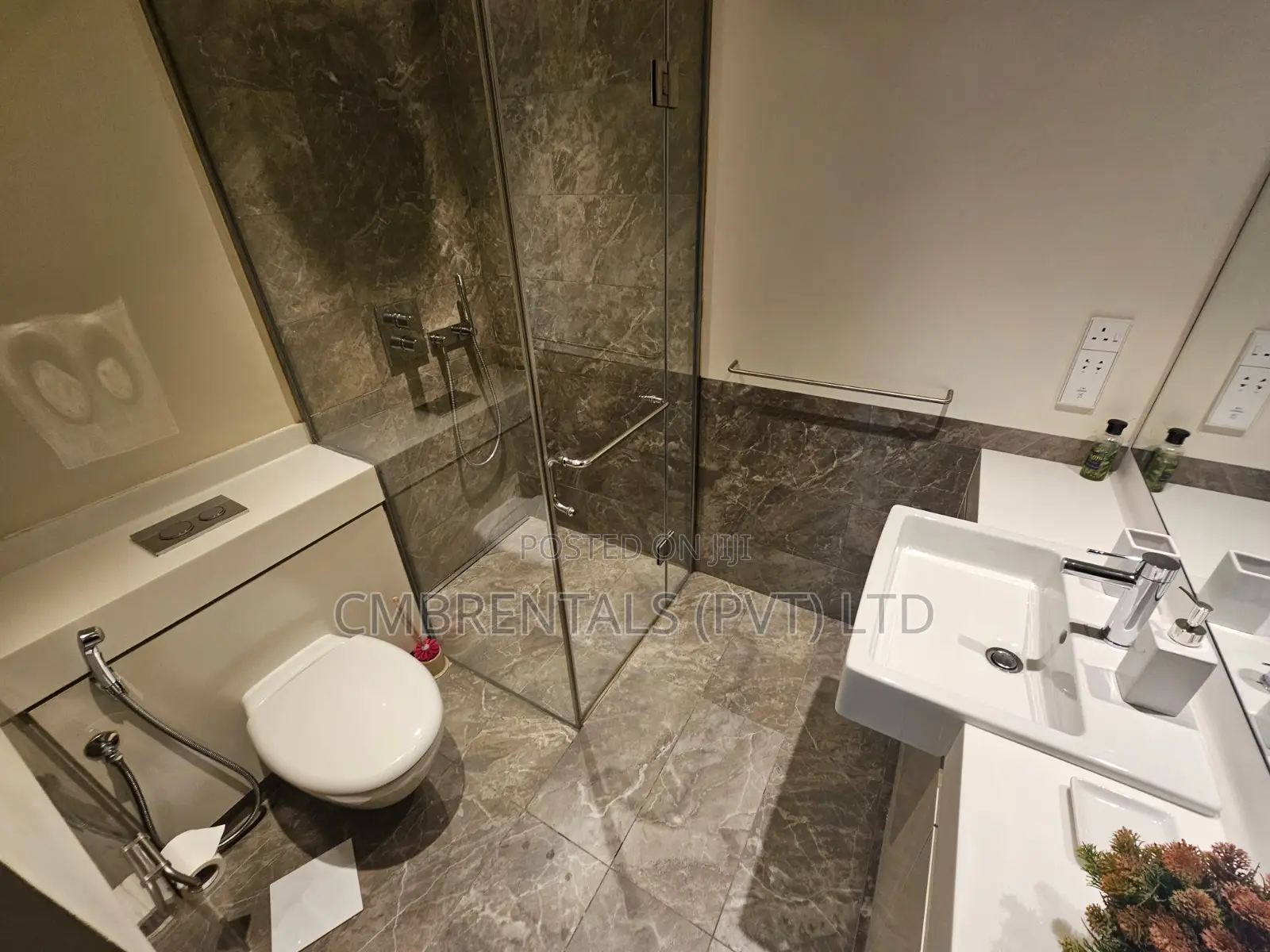 Furnished 2bdrm Apartment in Cinnamon Life, Slave Island for rent