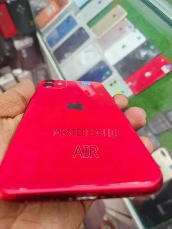 Apple iPhone 11 128GB (Used)
