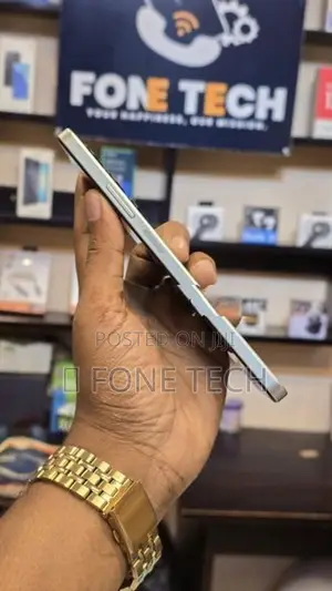Oppo A3 6GB/128GB (Used)