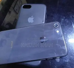 Apple iPhone 8 (Used)