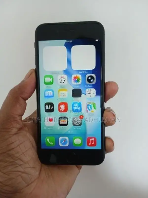 Apple iPhone SE (Used)
