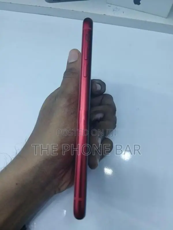 Apple iPhone 11 (Used)
