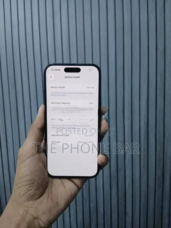 Apple iPhone 16 (Used)