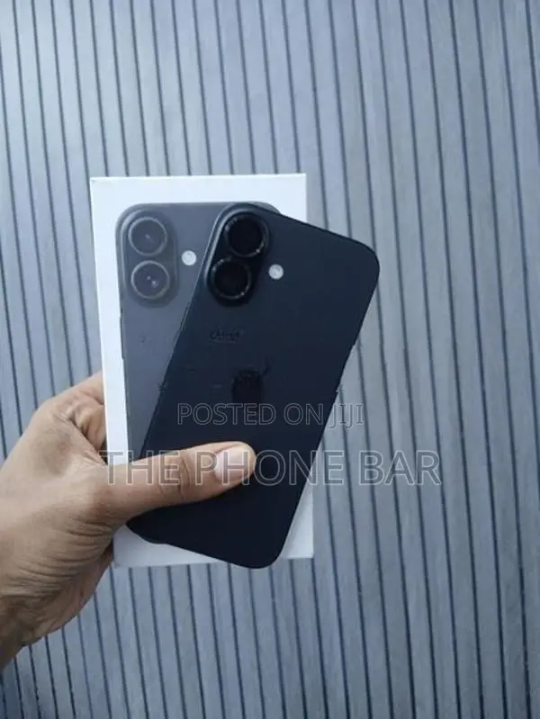 Apple iPhone 16 (Used)