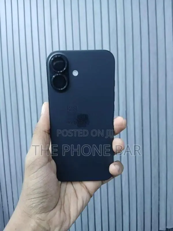 Apple iPhone 16 (Used)