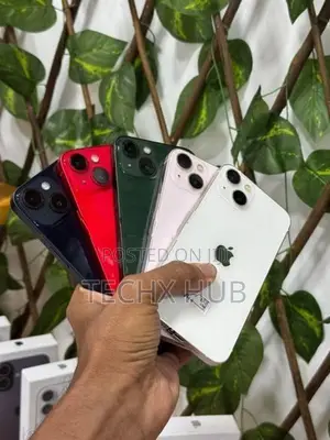 Apple iPhone 13 256GB Full Box ' (Used)
