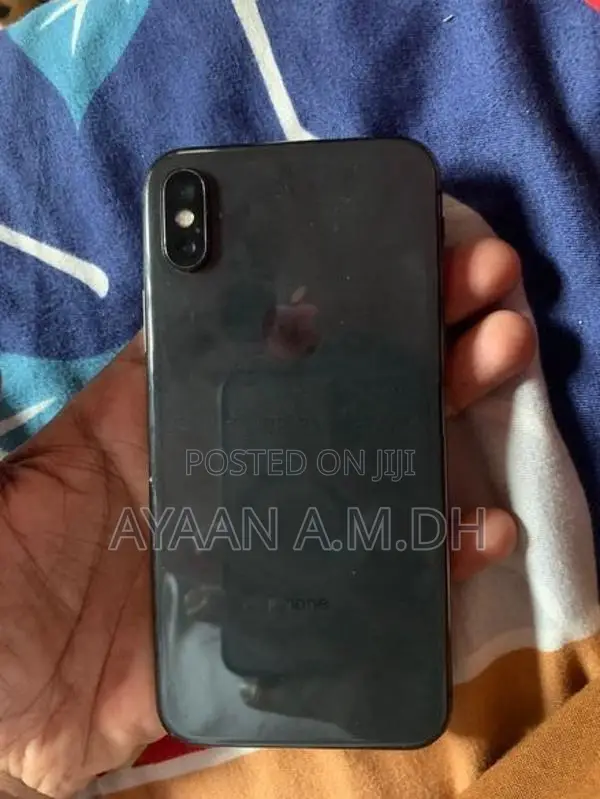 Apple iPhone XS (Used)