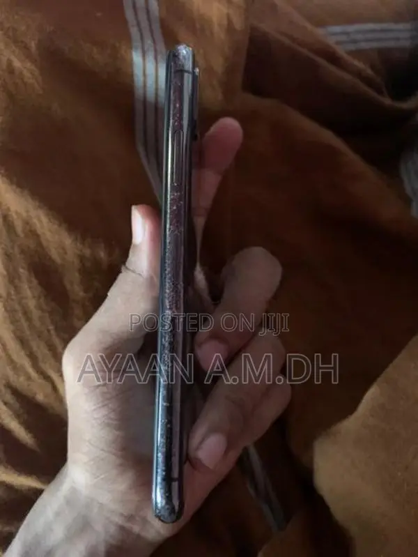 Apple iPhone XS (Used)