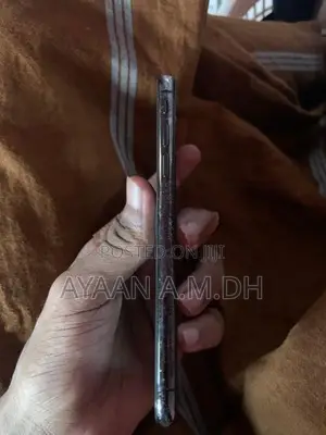 Apple iPhone XS (Used)