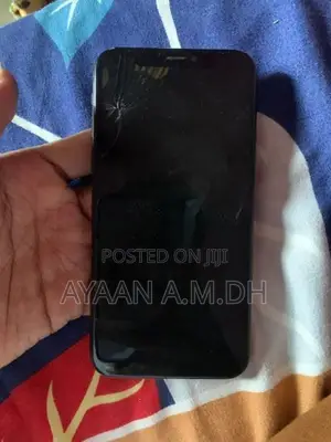 Apple iPhone XS (Used)