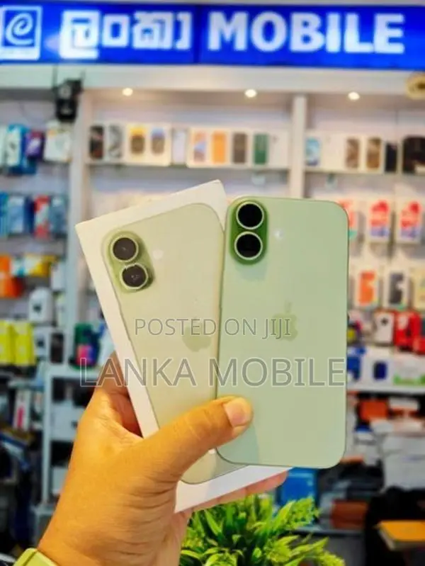 Apple iPhone 17 complete set (Used)