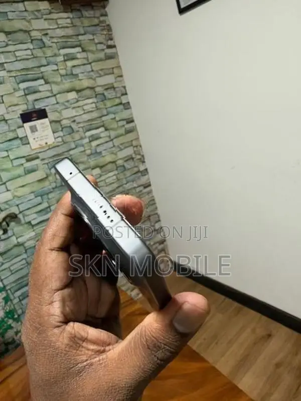 Vivo X300 12GB 256GB 5G (Used)
