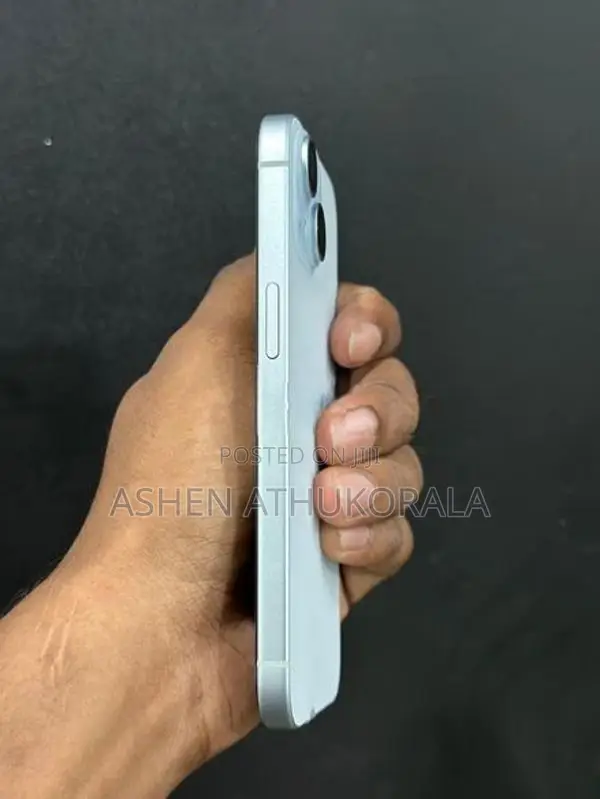 Apple iPhone 15 (Used)
