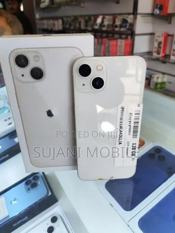 Apple iPhone 13 (Used)