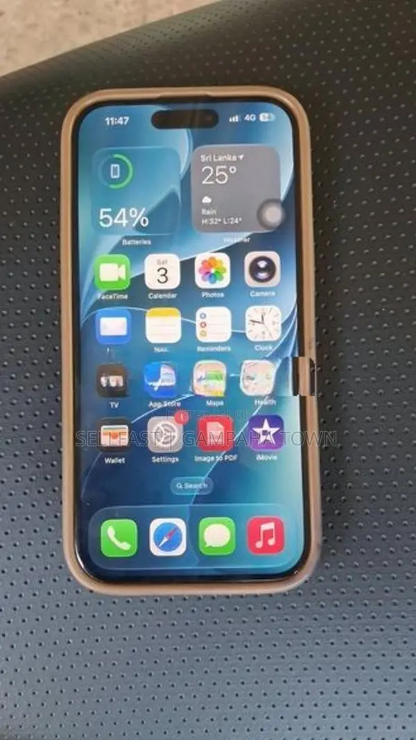 Apple iPhone 15 (Used)
