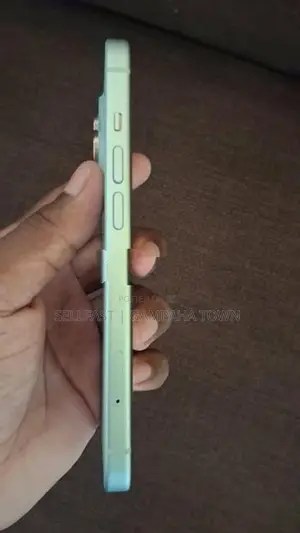 Apple iPhone 15 (Used)