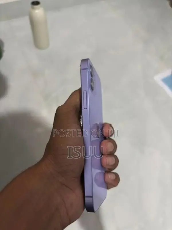 Apple iPhone 12 (Used)
