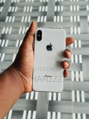 Apple iPhone XS (Used)