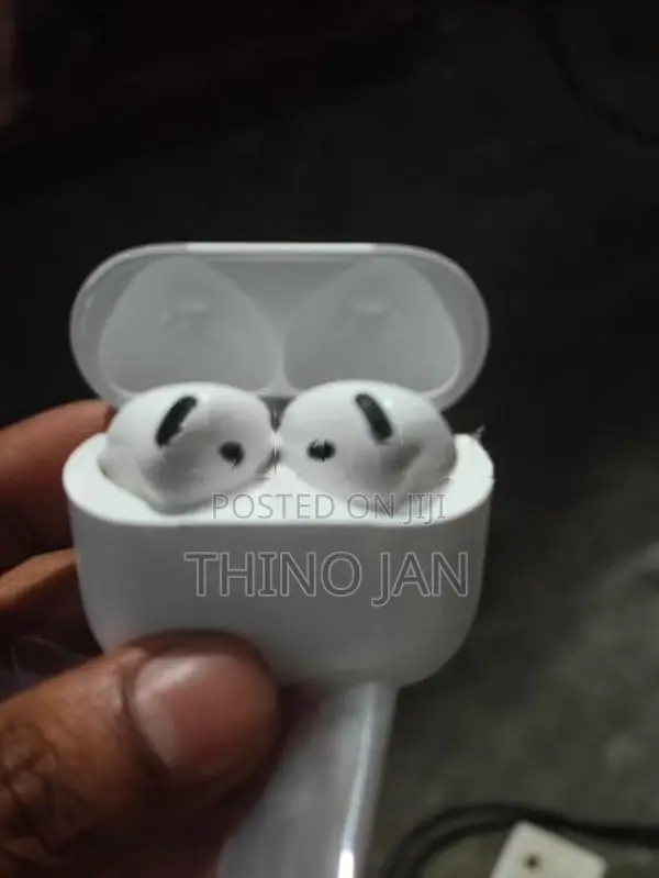 Apple AirPods 4 - ANC