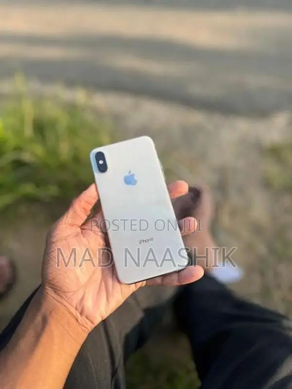 Apple iPhone XS (Used)
