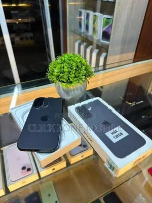 Apple iPhone 16 128GB (Used)