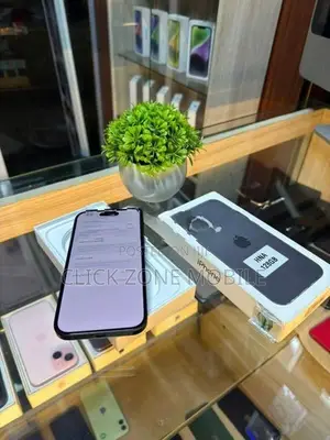 Apple iPhone 16 128GB (Used)