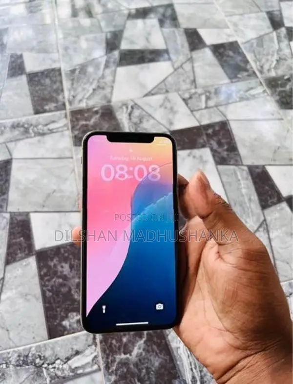 Apple iPhone XS (Used)