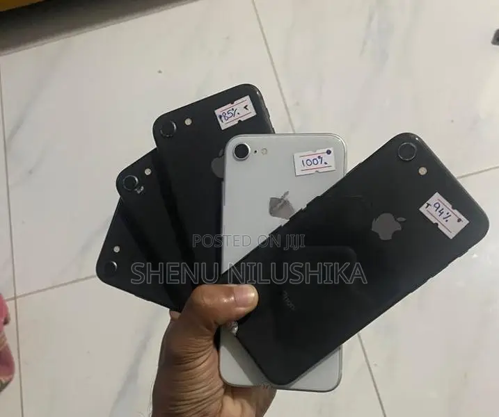 Apple iPhone 8 (Used)