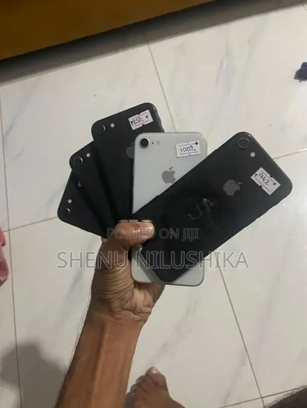 Apple iPhone 8 (Used)