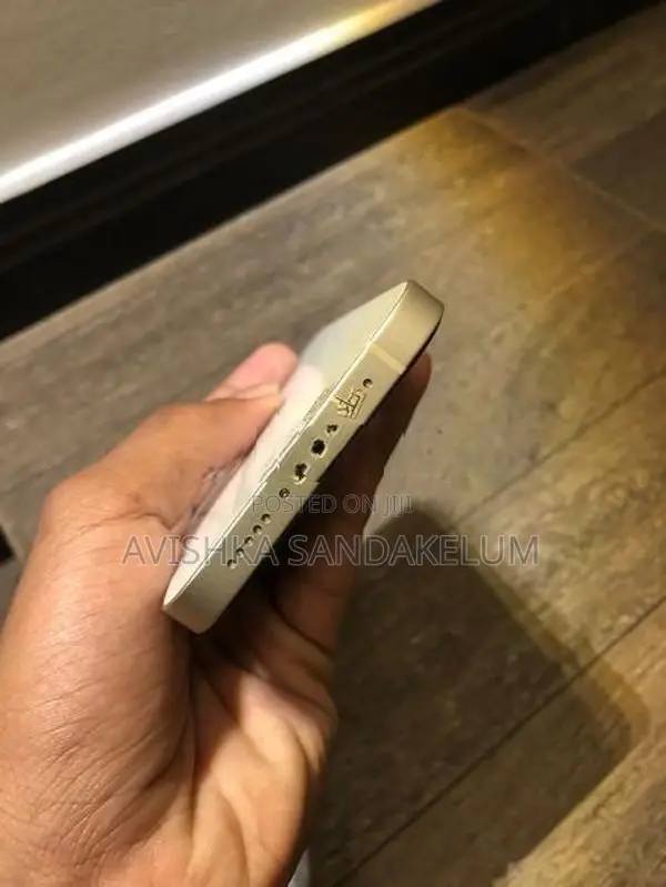 Apple iPhone 14 (Used)