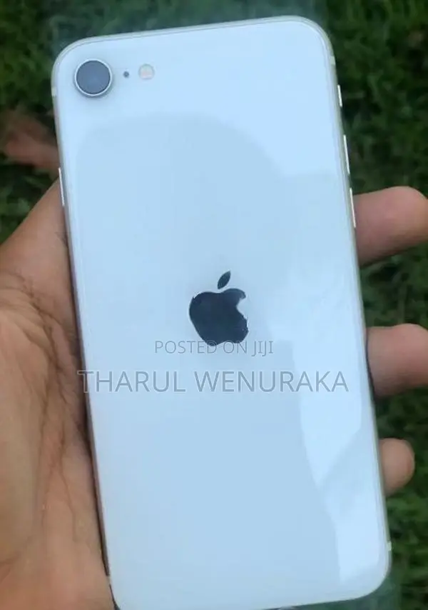 Apple iPhone SE 2 (Used)