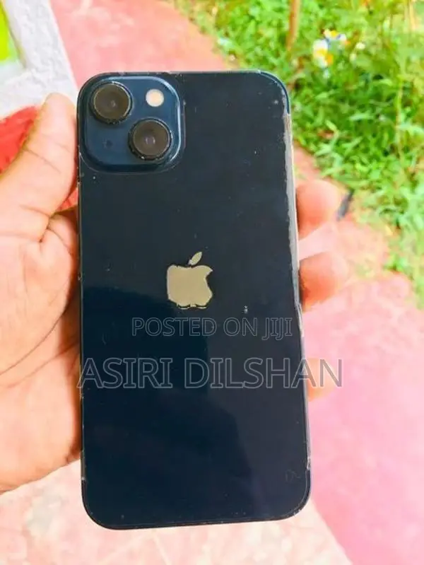 Apple iPhone 13 (Used)