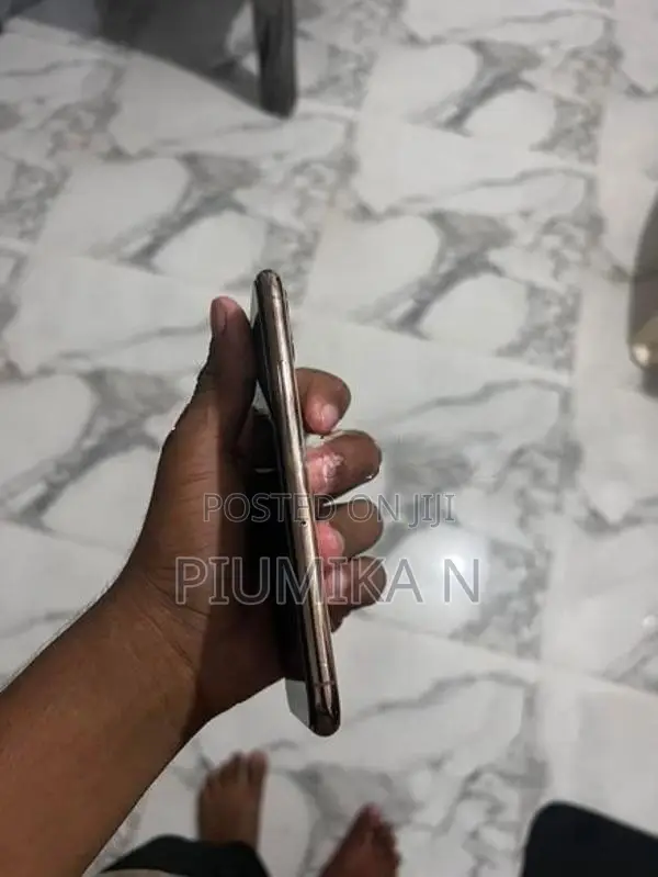 Apple iPhone 11 Pro 256GB (Used)