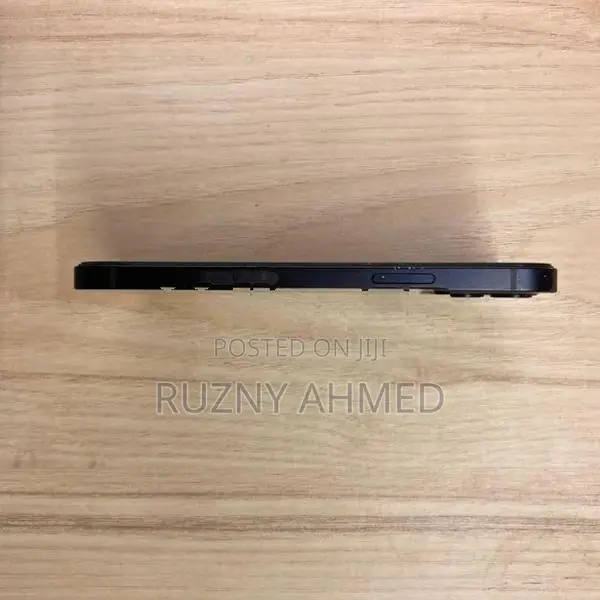 Apple iPhone 12 (Used)
