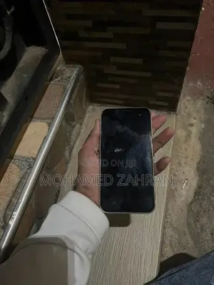 Apple iPhone 11 (Used)