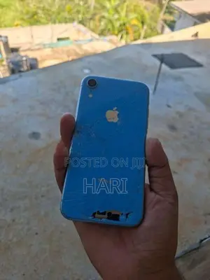 Apple iPhone XR (Used)