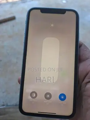 Apple iPhone XR (Used)