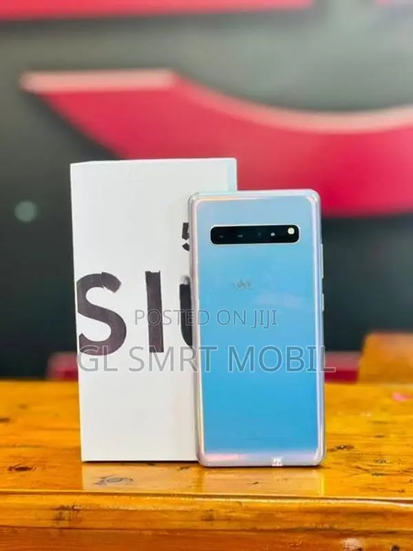 Samsung Galaxy S10 5G/256GB (Used)