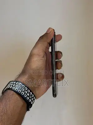 Apple iPhone X (Used)
