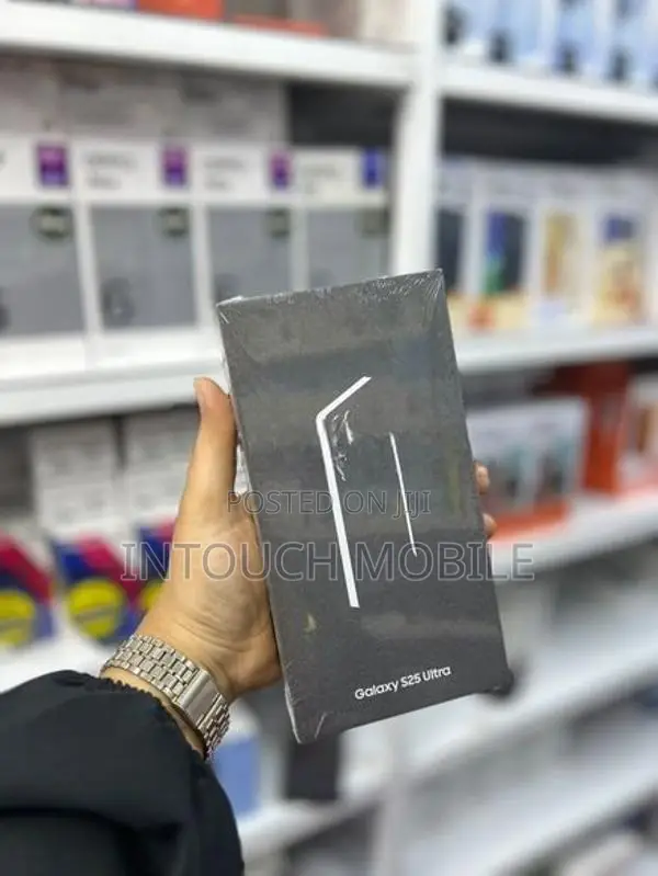 Samsung Galaxy S25 Ultra (Brand New)